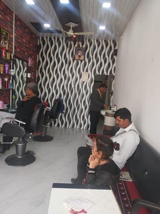 Mahi-Mens-Parlour-In-Manasa