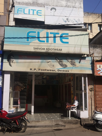 Shivom-Footwear-In-Dewas