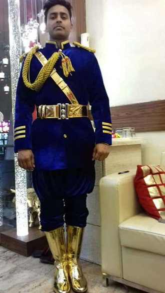 Rafiq-Band-Dress-Wala-In-Neemuch