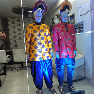 Rafiq-Band-Dress-Wala-In-Neemuch