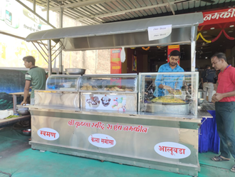 Shree-Krishna-Kachori-In-Banswara