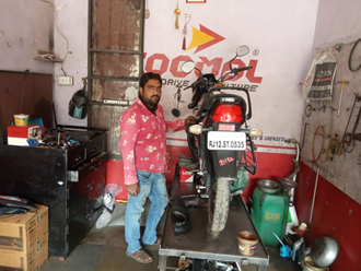 Ayesha-Auto-Garage-and-Friends-Tour-and-Travels-In-Sagwara