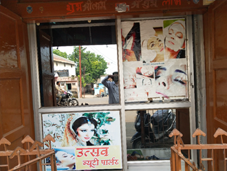 Utsav-Beauty-Parlour-In-Mandsaur