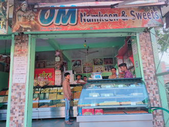 Om-Namkeen-and-Sweets-In-Mandsaur