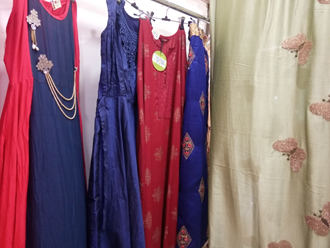 Shruti-Sarees-and-Suits-In-Mandsaur