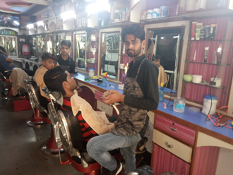 Lucky-Hair-and-Beauty-Salon-In-Mandsaur